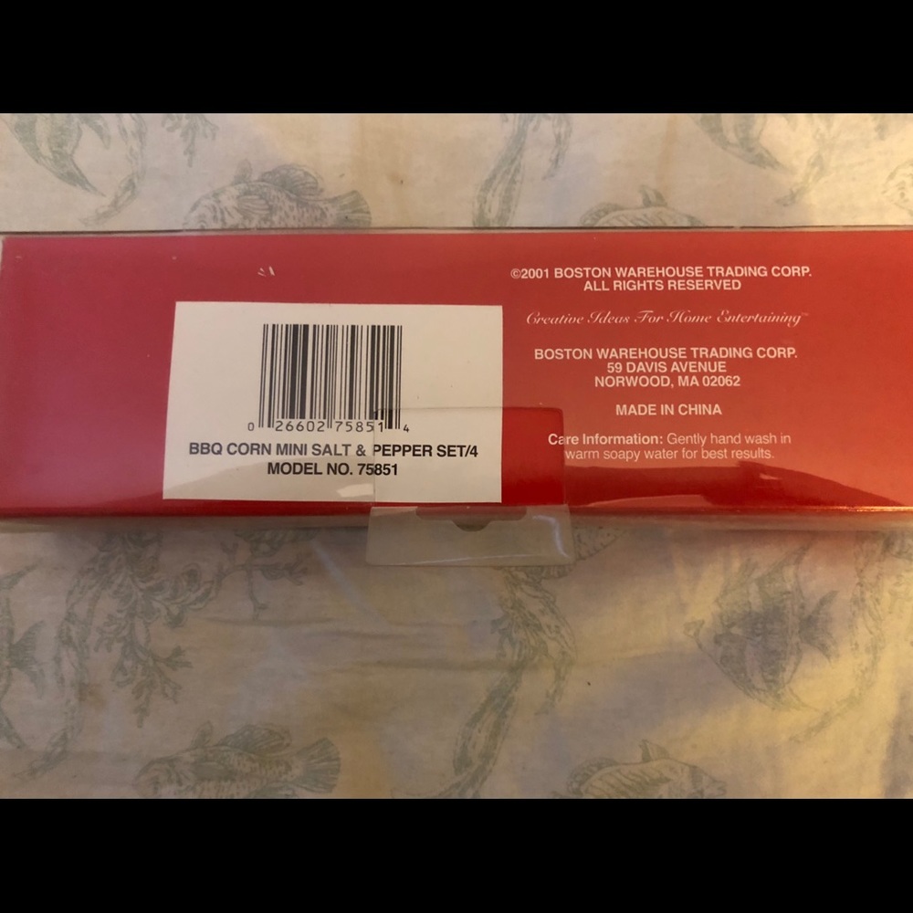 NIB set of 4 mini corn cob salt & pepper shakers - Picture 4 of 4